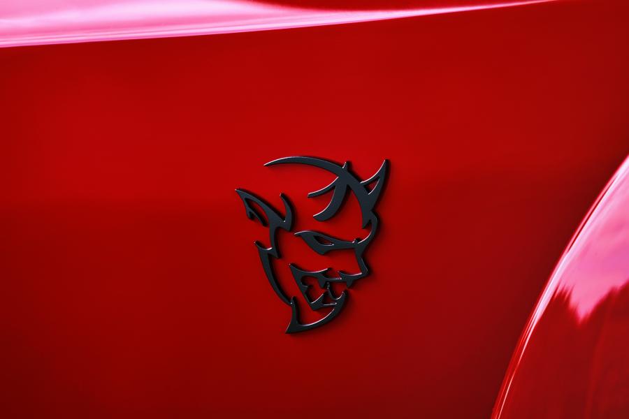 Логотип Dodge Challenger SRT Demon 2017 года  (фото 43 из 181)
